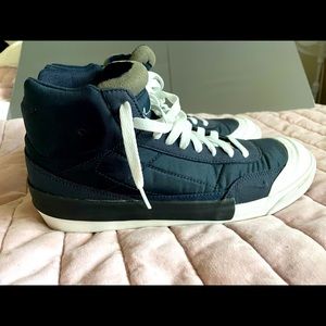 Men’s High Tops Size 9
